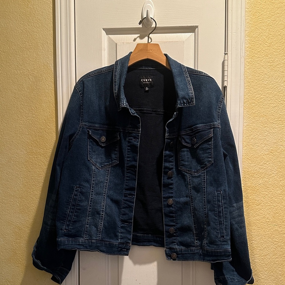 Classic Women’s Dark Blue Denim Jacket